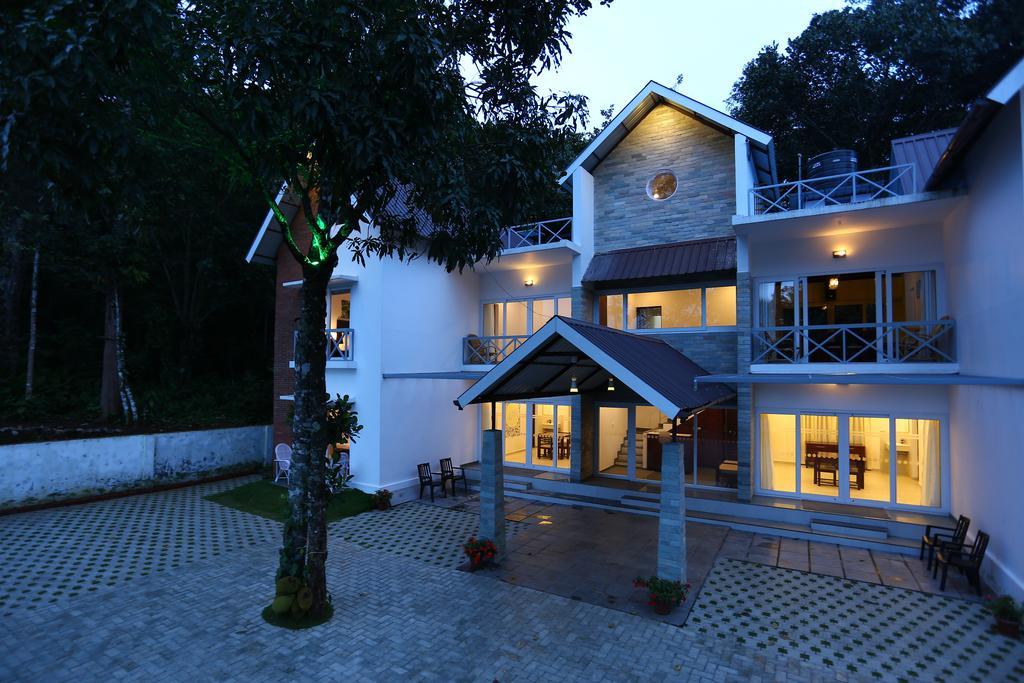 Crayons Guest House Munnar Buitenkant foto